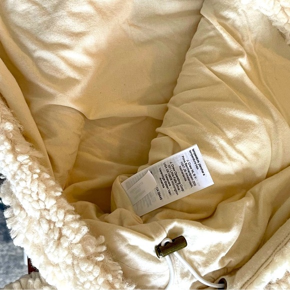 J.Crew Sherpa Fleece Pullover Women’s Medium Cream Half Zip Teddy Jacket Cozy - Picture 3 of 8